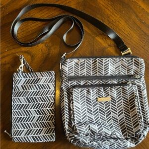 New without tags Baggallini - 2 matching pieces